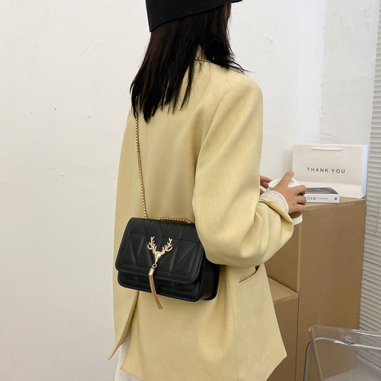 Sac à bandoulière en PU de couleur unie avec boucle décorative et rabat en forme de cerf pour femme