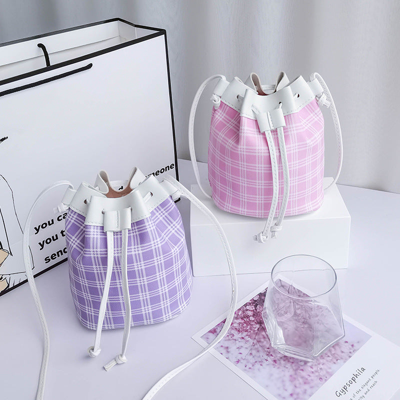 Sac seau à carreaux tendance pour femme 