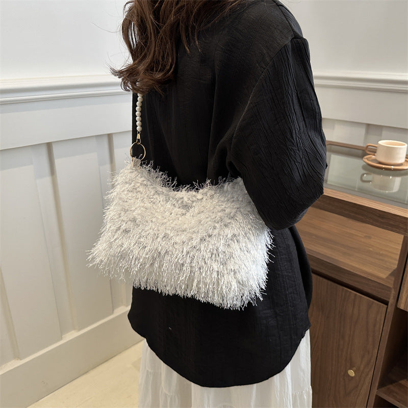 Fashion Solid Color Plush Pearl Chain Shoulder Bag
