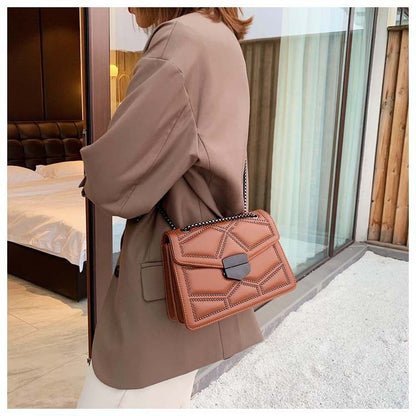 Women Fashion Casual PU Solid Color Rivet Chain Crossbody Bag