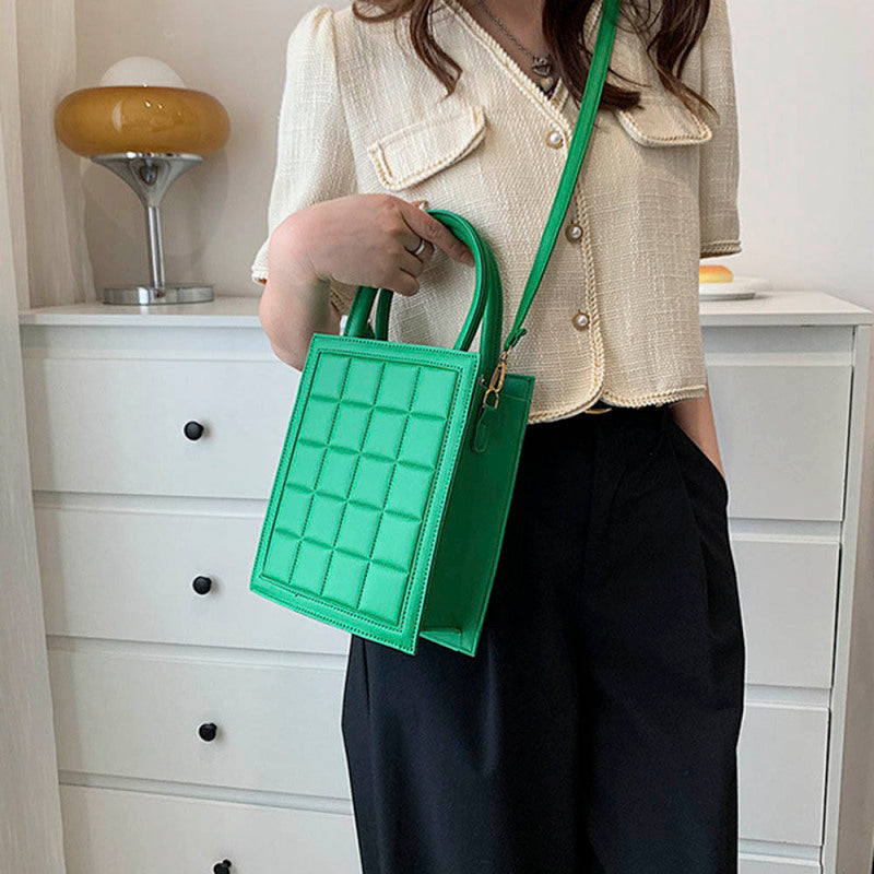 Sac à bandoulière en PU de grande capacité pour femme, motif écossais gaufré, couleur unie 