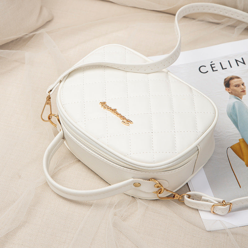 Sac à bandoulière en PU pour femme, décontracté, couleur unie, avec lettres en métal, matelassé, fermeture éclair et poignée 