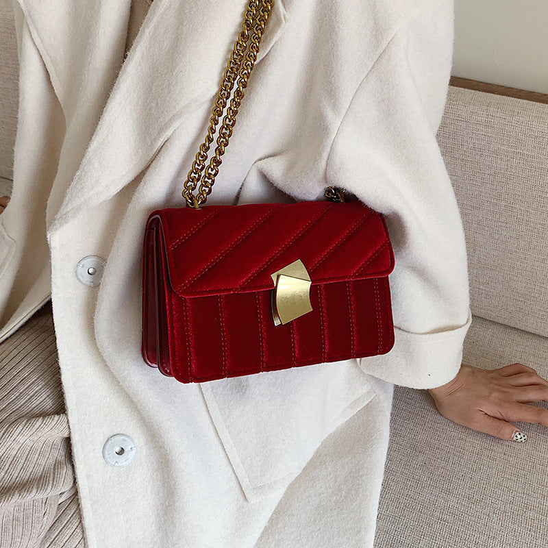 Women Elegant Flap Buckle Design Solid Color Velvet Shoulder Bag
