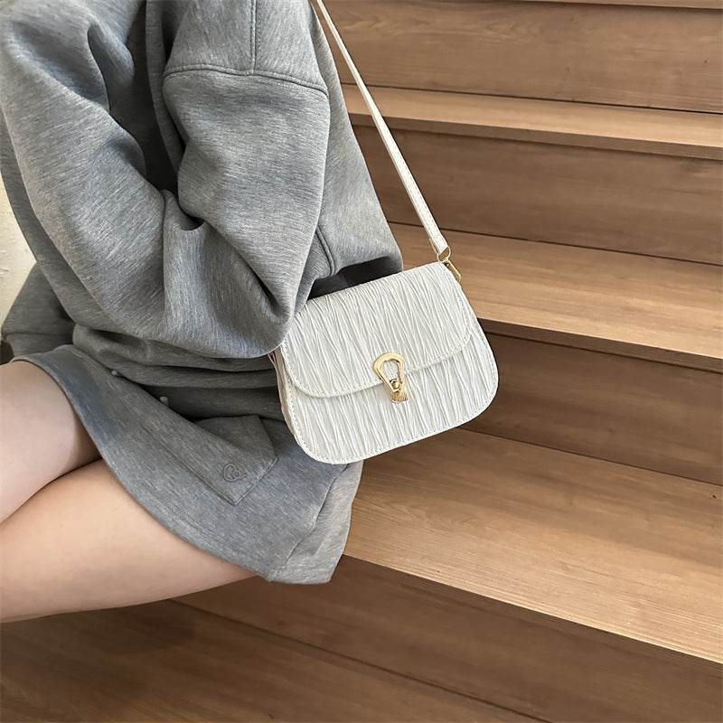 Sac à bandoulière à rabat froissé pour femme, simple et tendance, pour l'été 