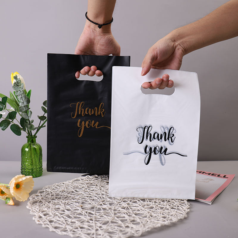 Sac en plastique pour emballage cadeau avec impression de lettres tendance