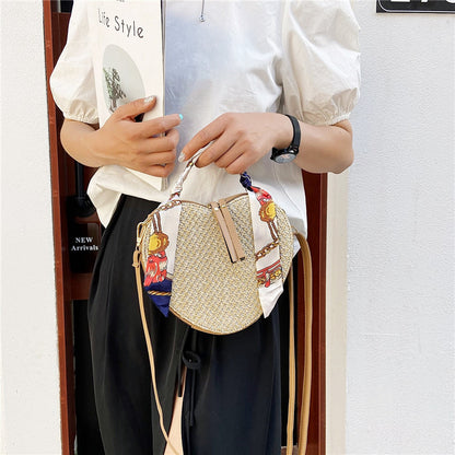 Fashion Heart-Shaped Woven Straw Shoulder Bag
