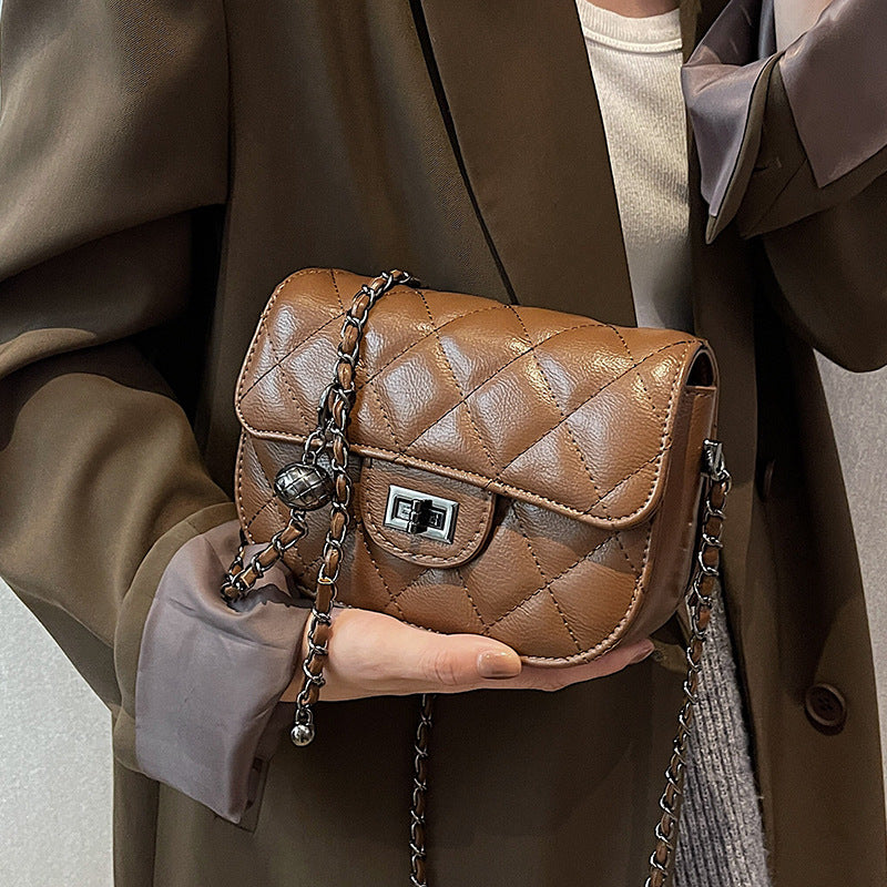 Women Fashion Casual Embroidery Chain Small Crossbody Bag