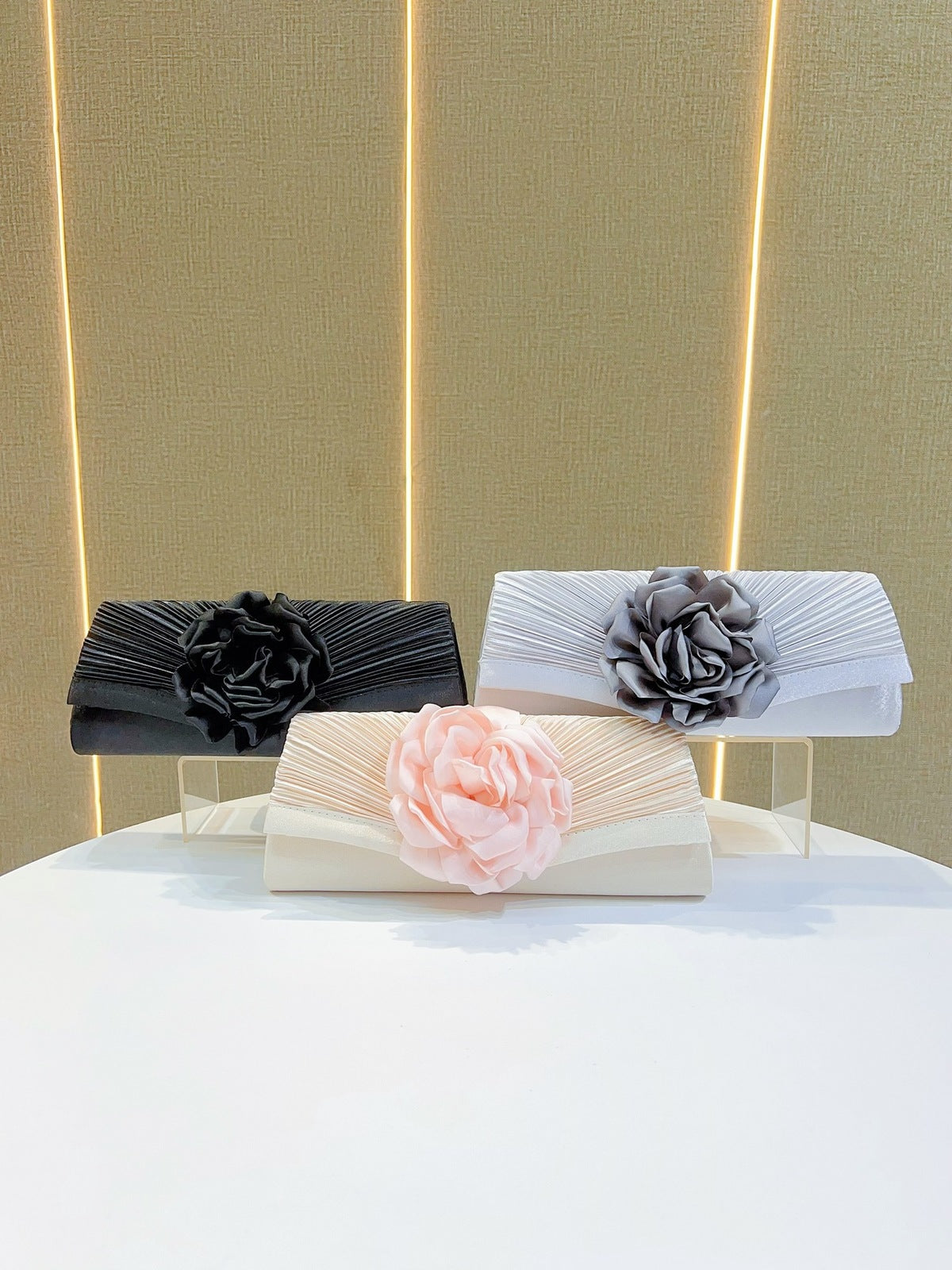 Women Fashion Elegant Solid Color Floral Pleated Evening Bag