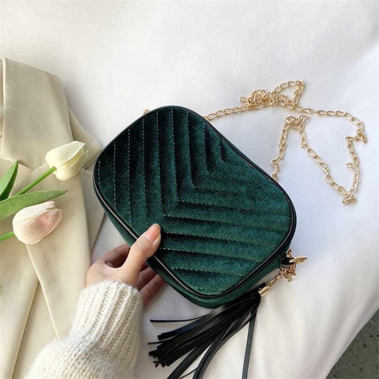 Women Chic Chain Stitching Design Solid Color Tassel Decoration Crossbody Bag