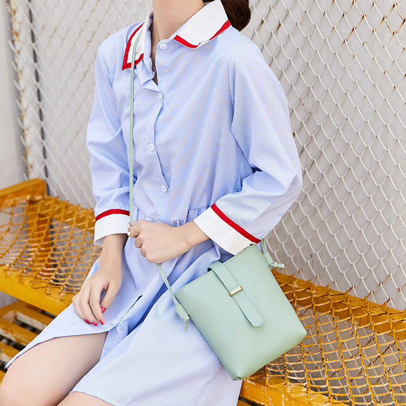 Women Fashionable Simple Solid Color Square Zipper Mini Single Shoulder Crossbody Bucket Bag