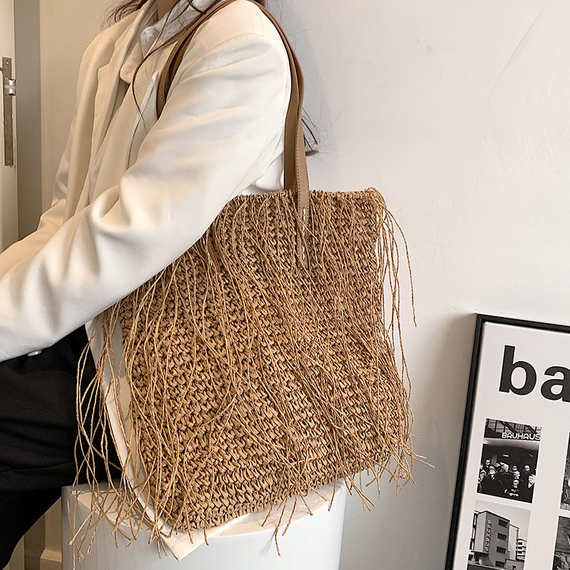 Women Casual Tassel Decoration Solid Color Large Capacity Straw Shoulder Bag