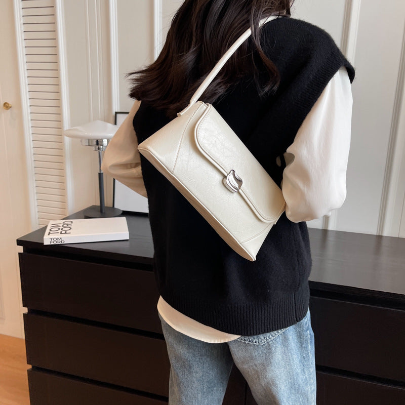 Sac à bandoulière carré simple et uni en PU pour femme, avec bouton magnétique et rabat 