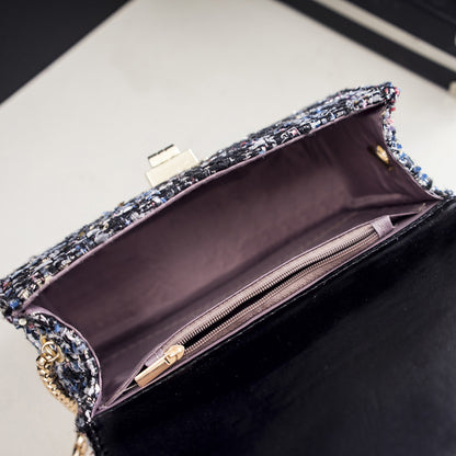 Women Fashionable Woolen Plaid Flap Lock Square Chain Crossbody Bag