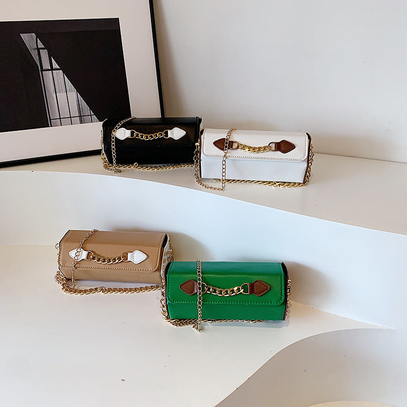 Sac à bandoulière élégant avec chaîne 