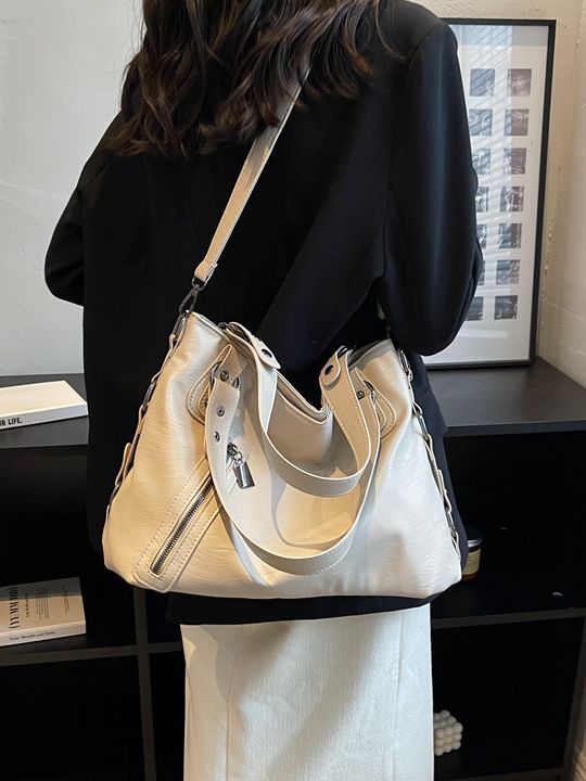 Women Fashionable Large Capacity Stud Zip PU Tote Bag