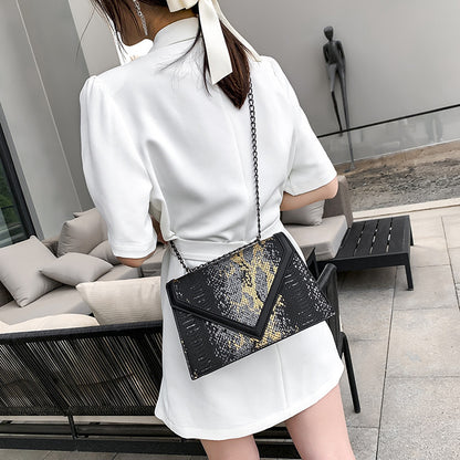 Women Fashion Personality Snake Pattern Retro Chain One Shoulder Messenger Small Square Bag