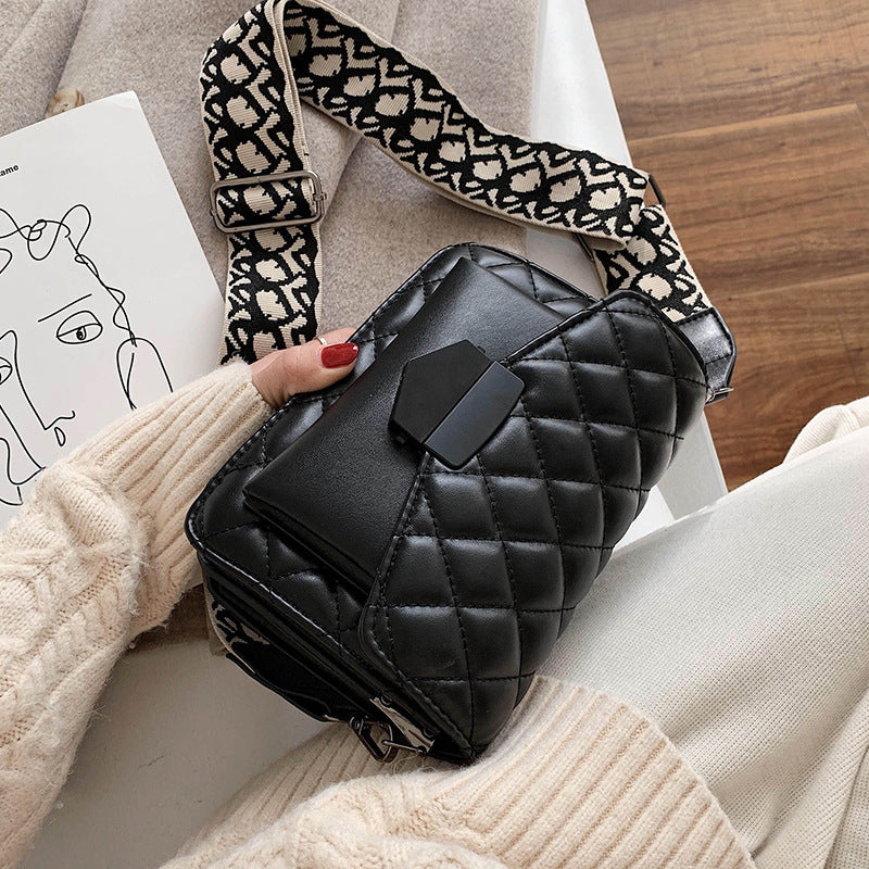 Women Elegant Solid Color Crossbody Quilted Bag