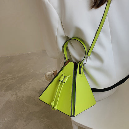 Sac à bandoulière à cordon triangulaire créatif et personnalisé 