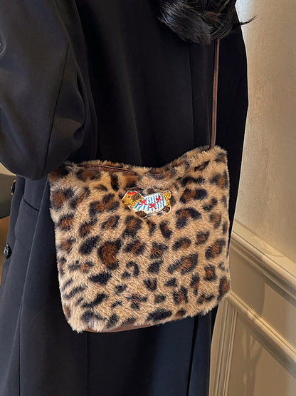 Sac à bandoulière en peluche léopard grande capacité pour femme 