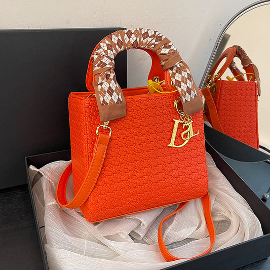 Sac à main carré en soie créative et tendance 