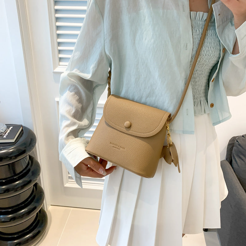 Sac à bandoulière carré en PU pour femme, style vintage, simple, avec pendentif éléphant 