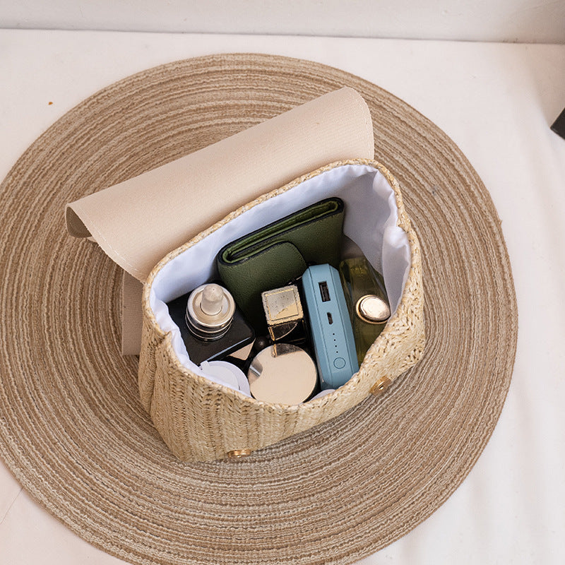 Women Fashion Simple Vacation Beach Large Capacity Straw Woven Magnetic Button Flap Backpack