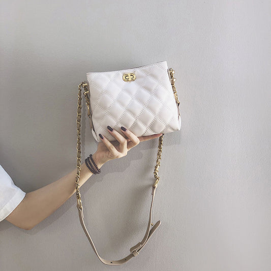 Sac à bandoulière tendance en PU pour femme, couleur unie, avec chaîne et cadenas en losange 