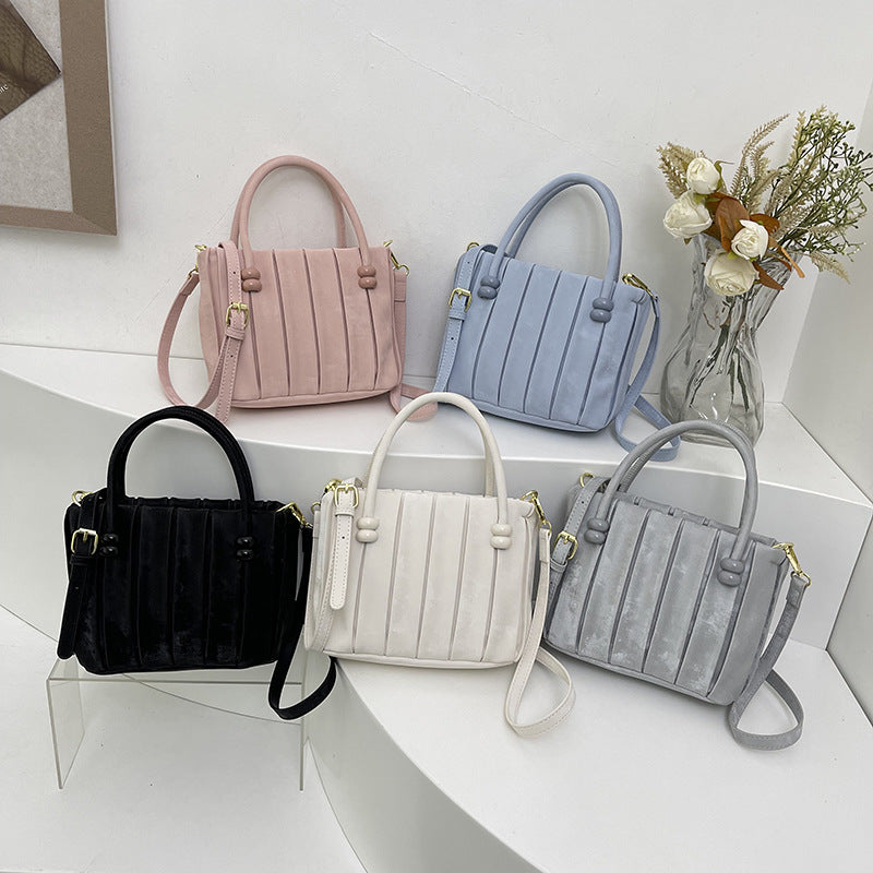 Sac à main plissé simple de couleur unie 