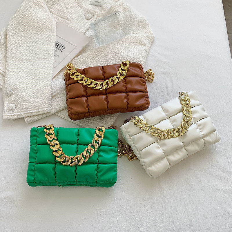 Sac à bandoulière en PU à carreaux de couleur unie pour femme, design créatif avec chaîne épaisse 