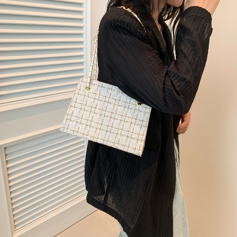 Fashionable Woven Contrast Large-Capacity Shoulder Tote Bag