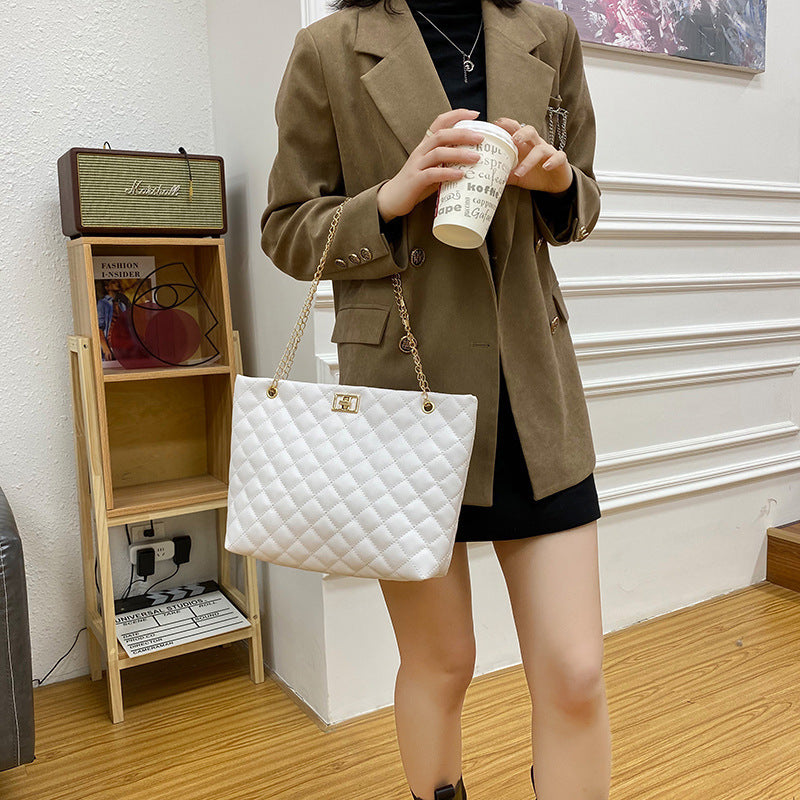 Women Basic Casual Chain Design Rhombus Stitching Solid Color Large Capacity PU Shoulder Bag