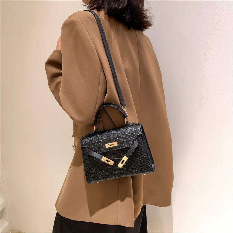 Fashion Solid Color Large Capacity Shoulder Bag
