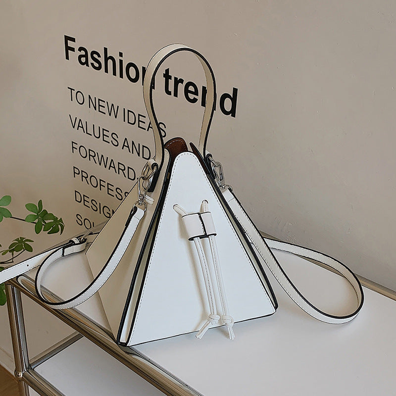 Sac à bandoulière à cordon triangulaire créatif et personnalisé 