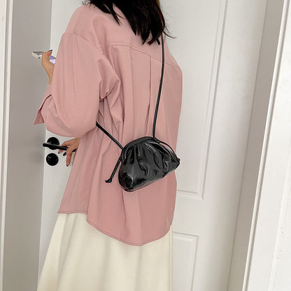 Sac à bandoulière en PU froissé brillant et simple pour femme 