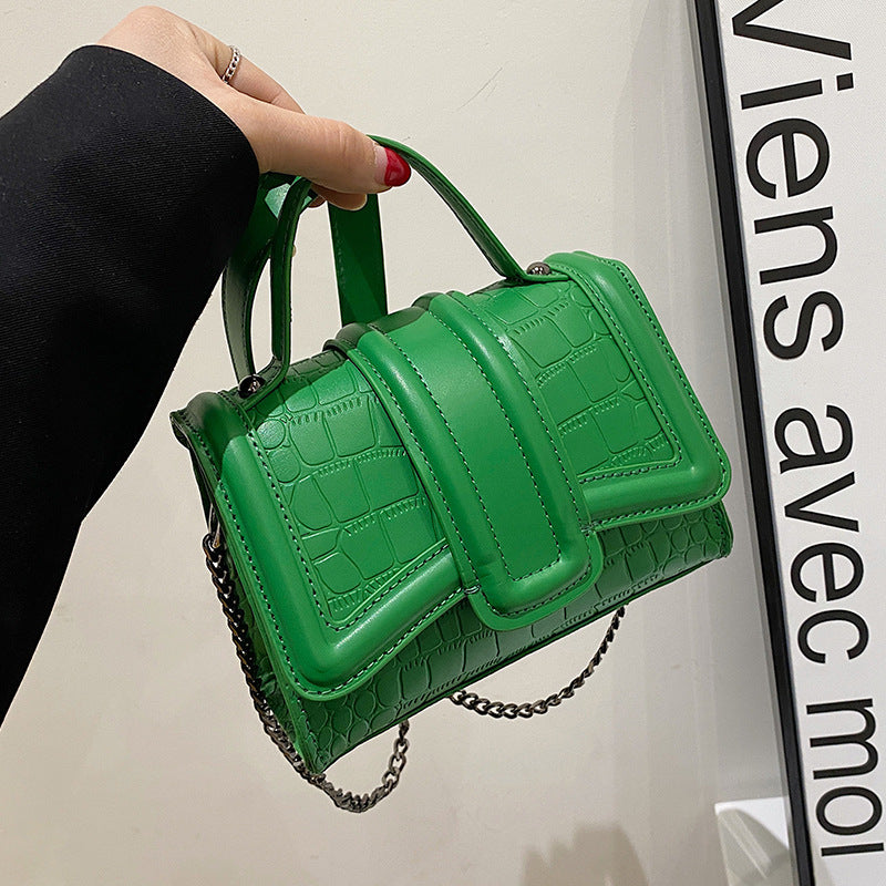 Sac messager à chaîne de couleur unie pour femme