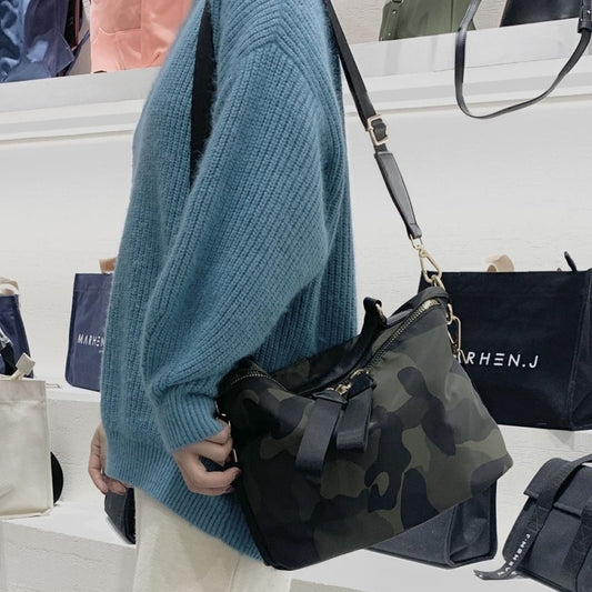 Women Fashion Casual Solid Color Zipper Nylon Clutch Crossbody Bag