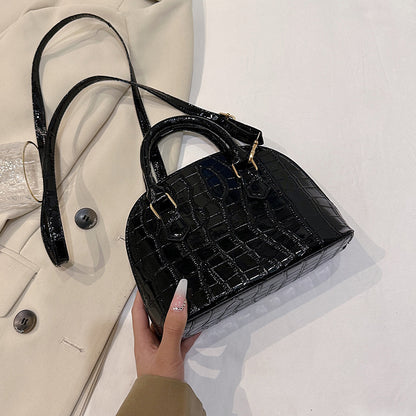 Women Fashionable Simple Zipper Crossbody Shell Bag