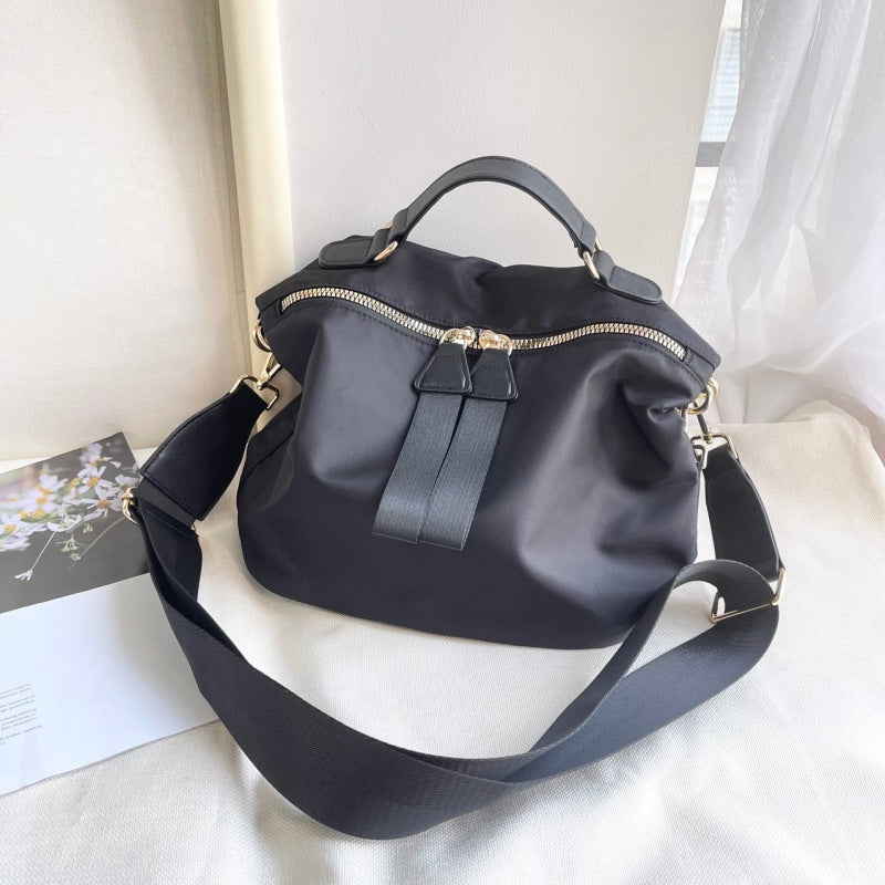 Sac à bandoulière en nylon à fermeture éclair pour femme, style décontracté et tendance, couleur unie 