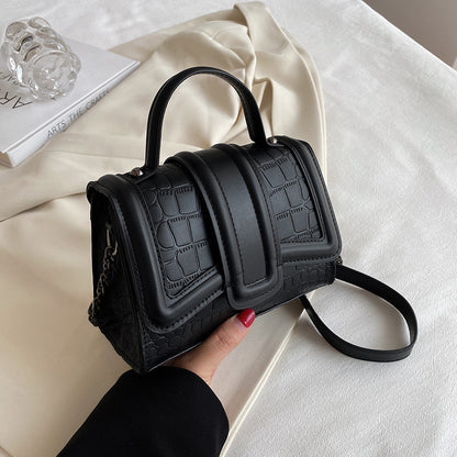 Sac messager à chaîne de couleur unie pour femme