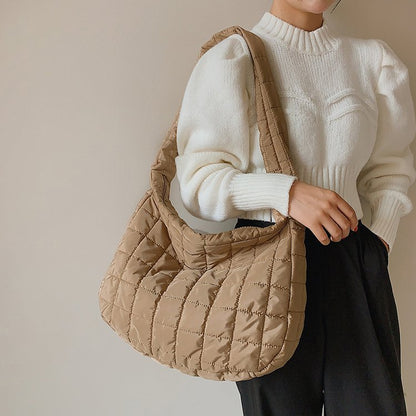 Sac à bandoulière simple et uni de grande capacité 