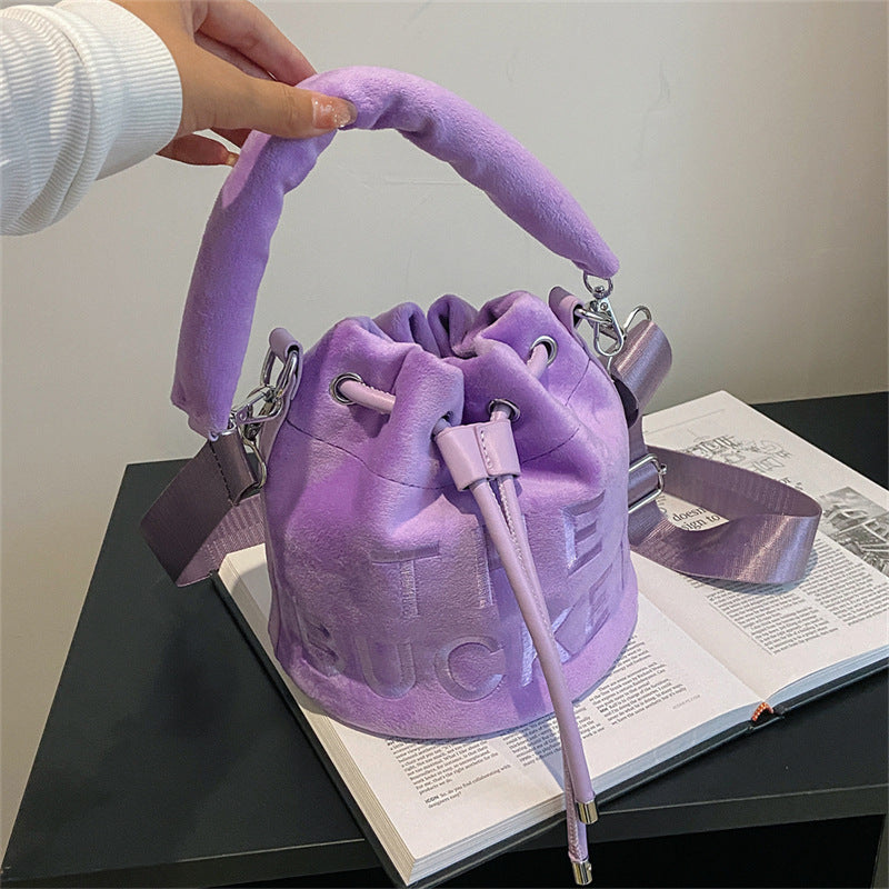 Sac à main seau brodé en peluche avec cordon de serrage pour femme, mode automne-hiver 